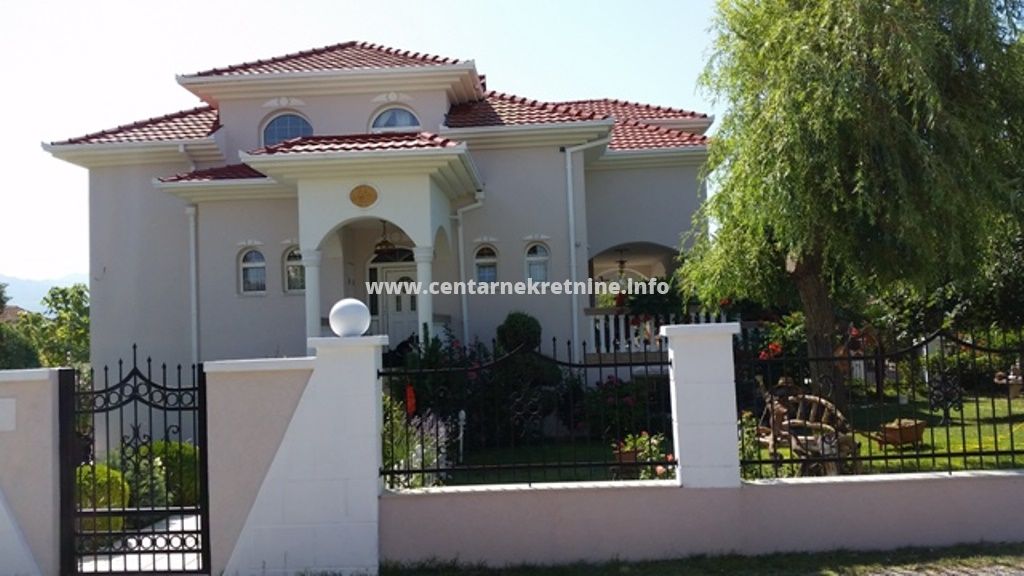 Prodaja, kuca 420m2, Zagoric, Podgorica