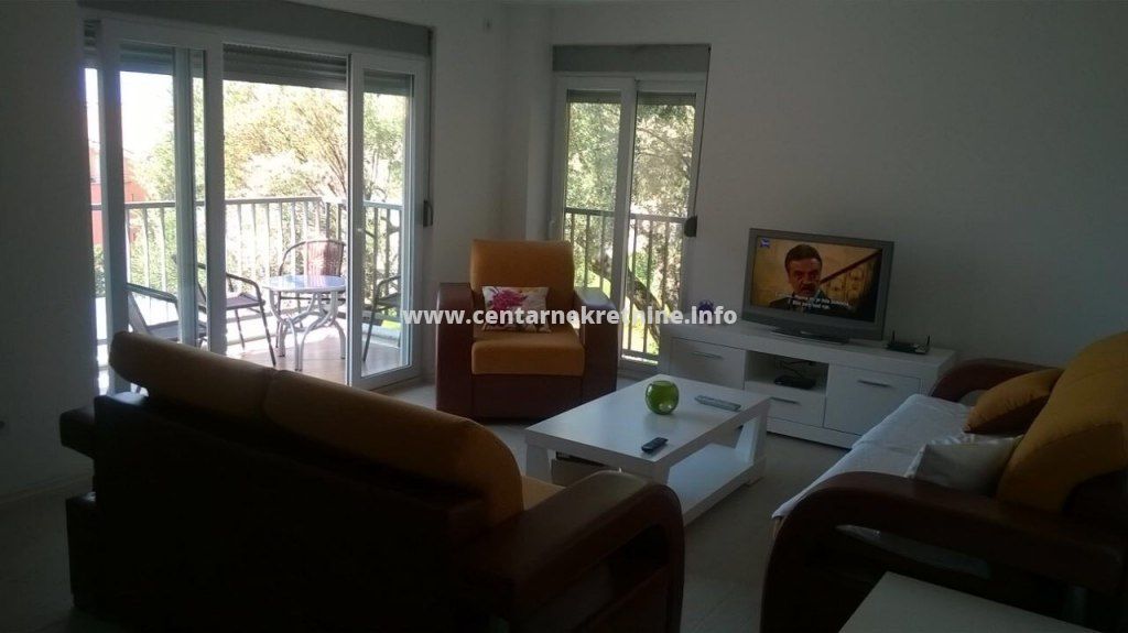 Prodaja, dvosoban stan 83m2, Petrovac, Budva