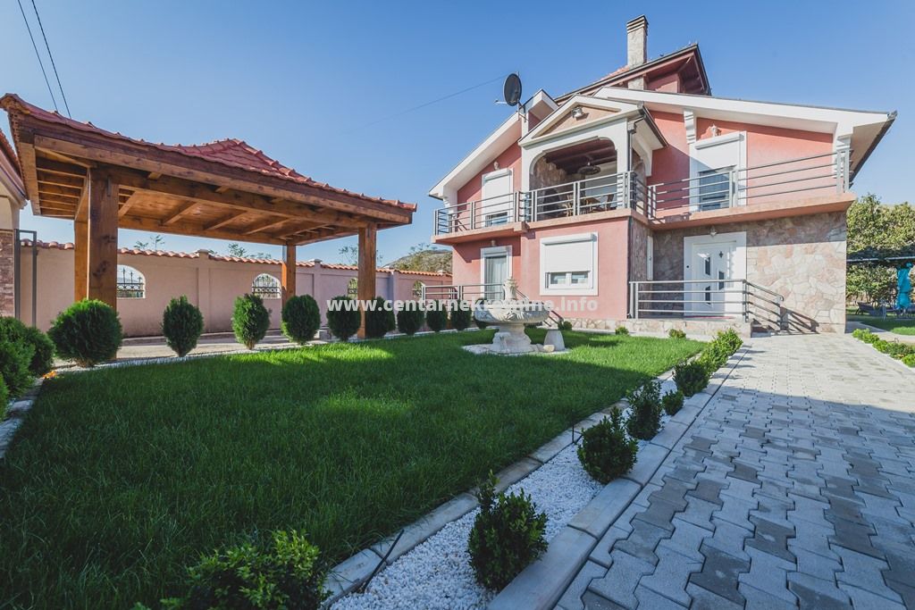 Prodaja, kuca 200m2, Donji Kokoti, Podgorica