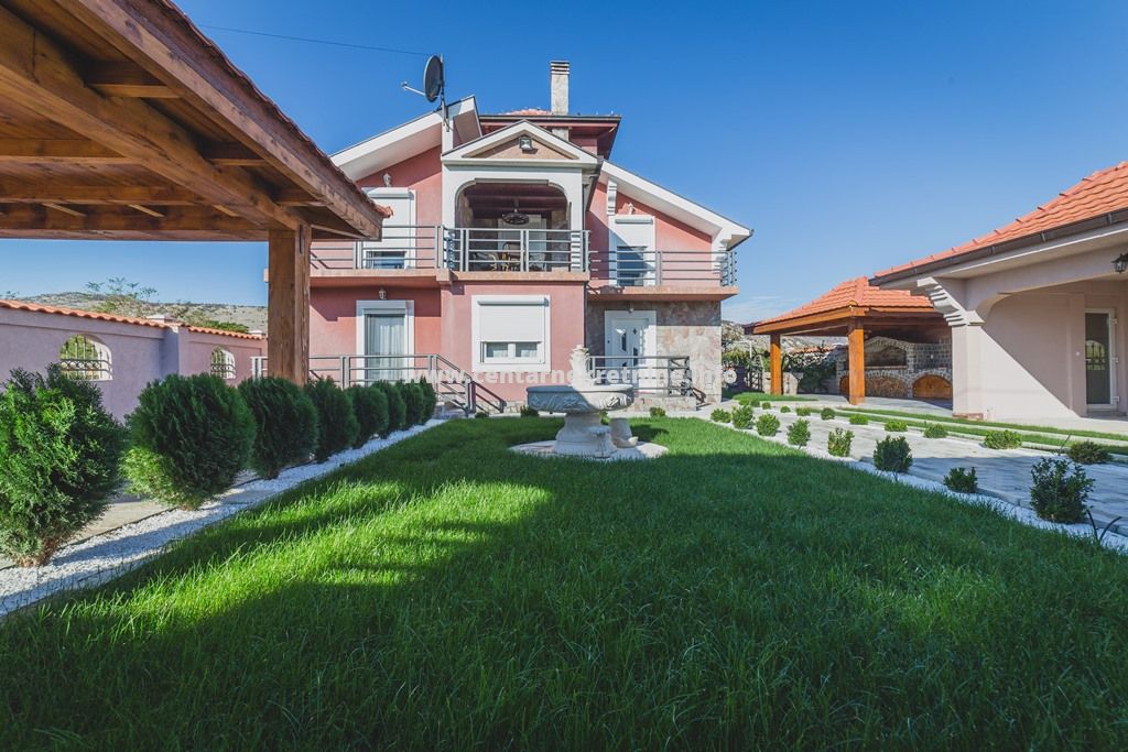 Izdavanje, kuca 200m2, Donji Kokoti, Podgorica