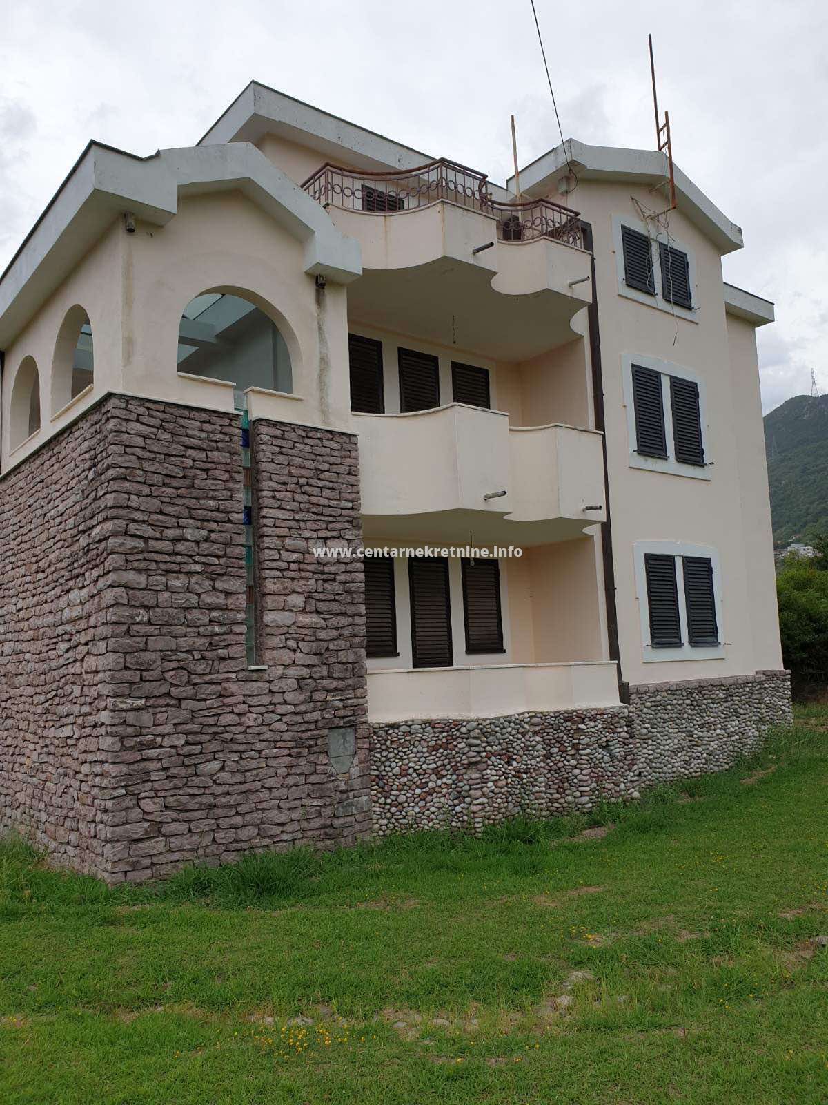 Prodaja, kuca 700m2, Lastva, Kotor