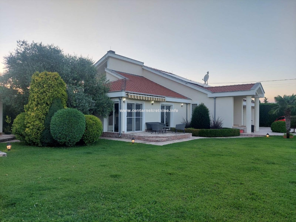 Prodaja, lux vila, 254m2, Donji Kokoti, Podgorica