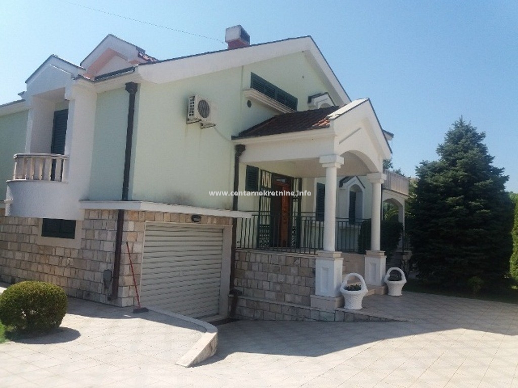 Izdavanje, kuća 350m2, Zabjelo, Podgorica 