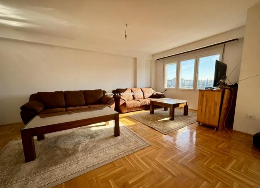 Izdavanje, trosoban stan 92m2, Krivi most, Podgorica