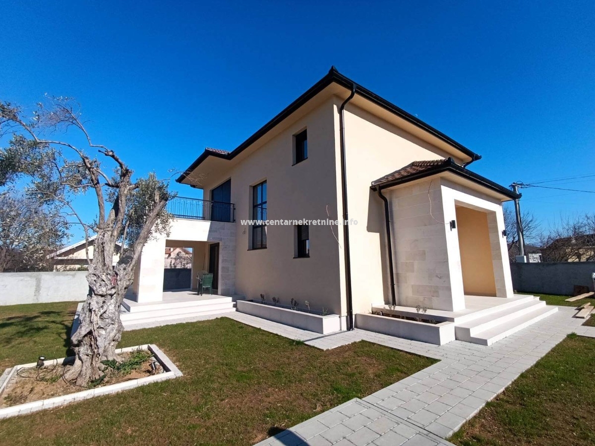 Izdavanje, kuća 220m2, Donja Gorica, Podgorica