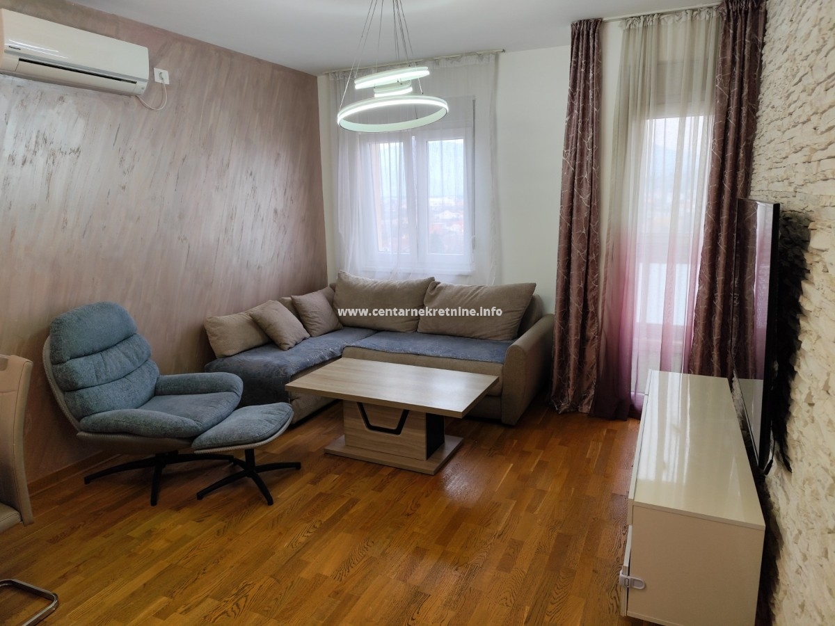 Izdavanje, jednosoban stan 42m2, City kej, Podgorica