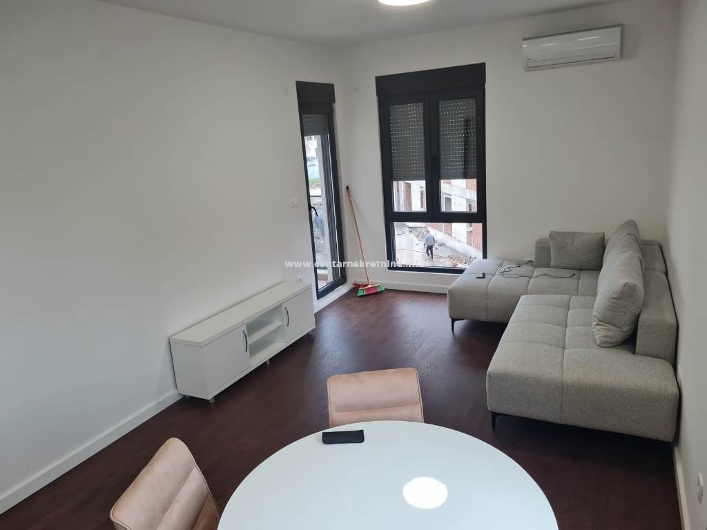 Izdavanje, trosoban stan 66m2, City kvart, Podgorica 