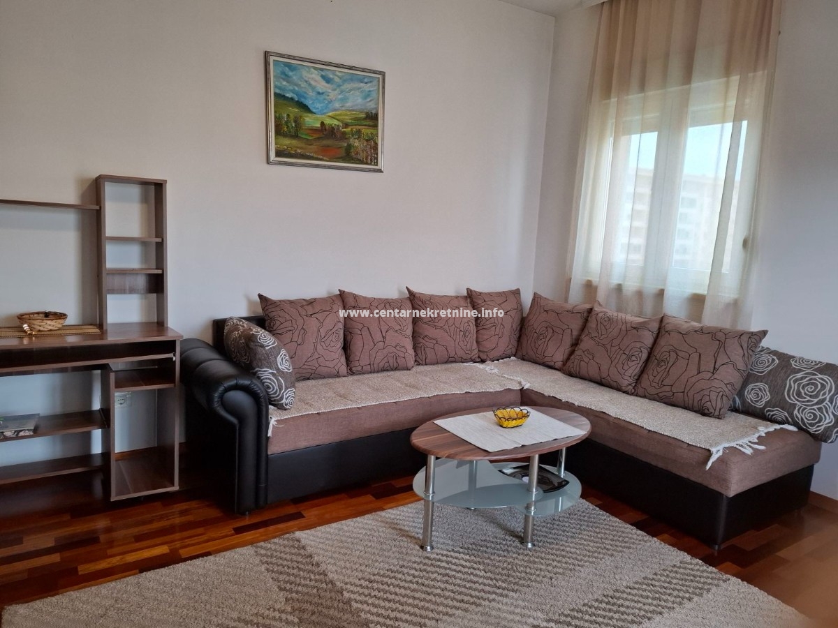 Izdavanje, jednosoban stan 50m2, City kvart, Podgorica