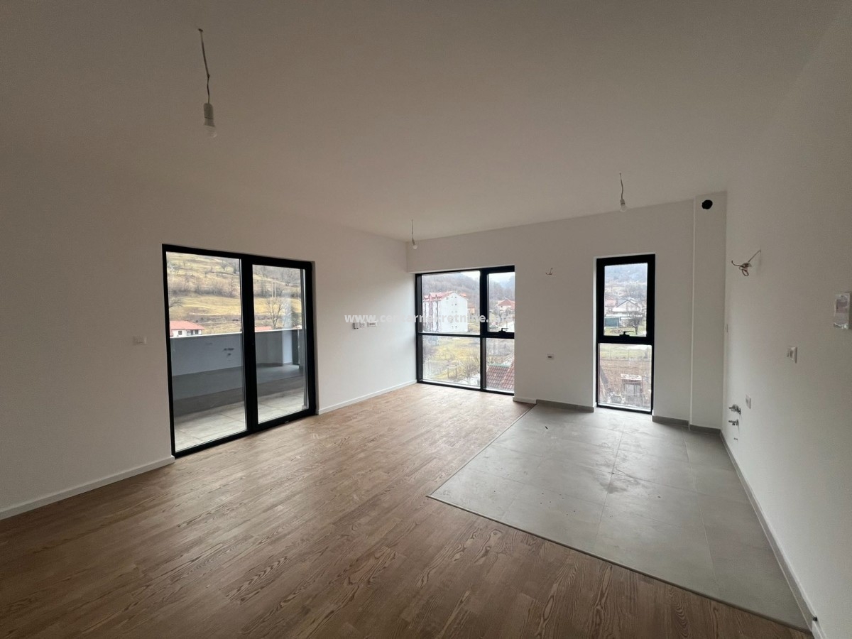For sale, two bedroom apartment 62m2, Center, Kolašin