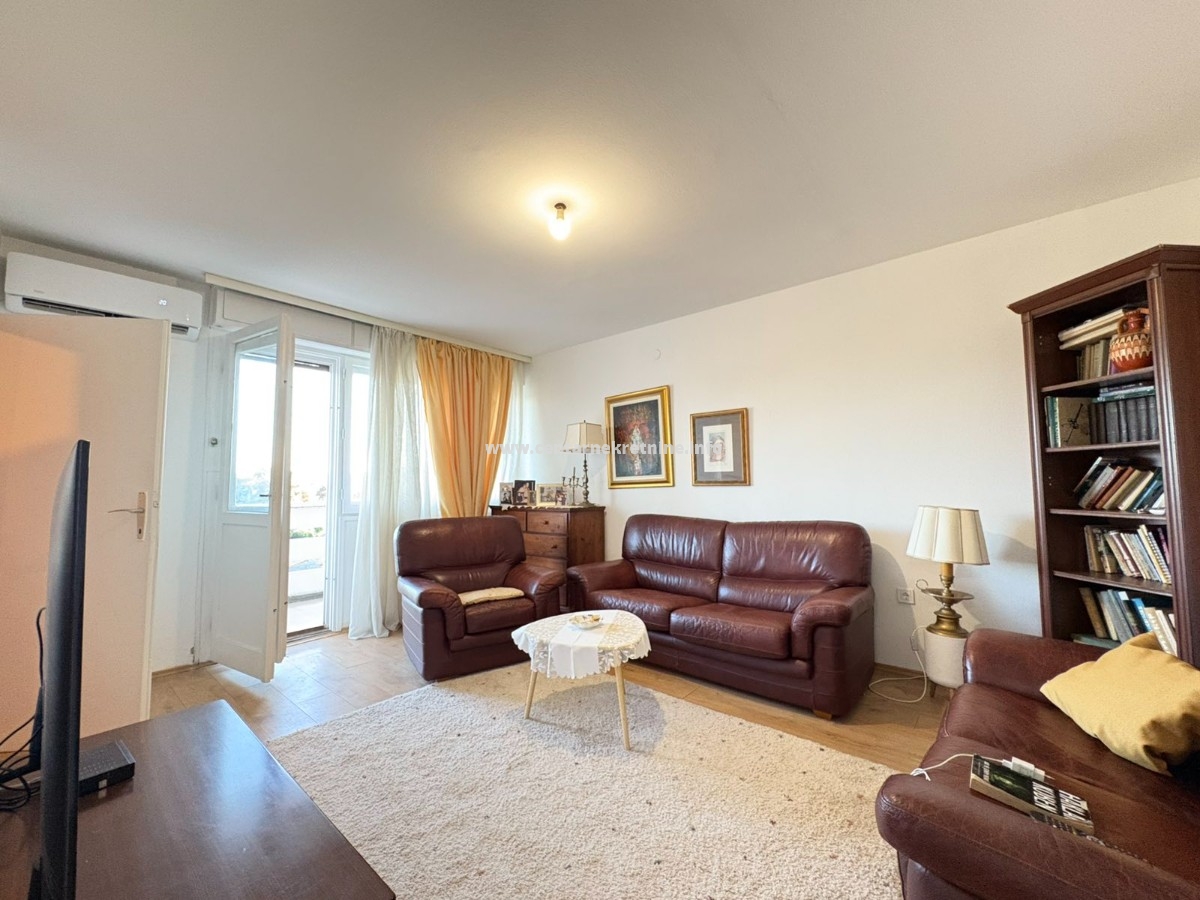 Prodaja, jednosoban stan 65m2, Pobrežje, Podgorica