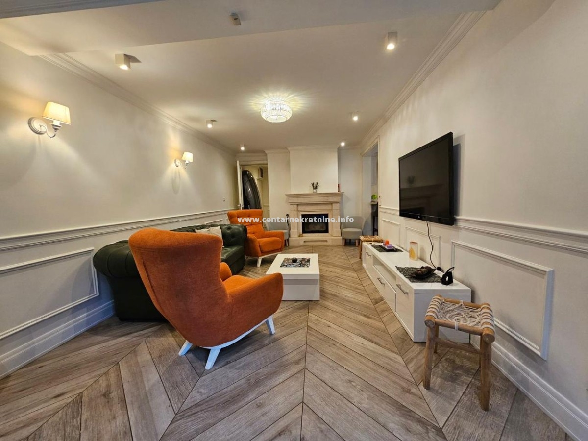 For rent, luxury three bedroom apartment 147m2, Center, Podgorica 