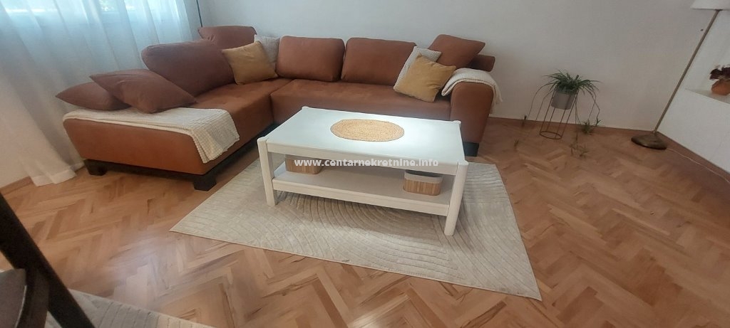 For rent, three bedroom apartment 80m2, in the gžhouse, Dalmatinska street, Podgorica 