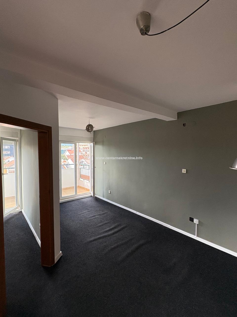 Izdavanje, jednosoban stan 39m2, Stari aerodrom, Podgorica 