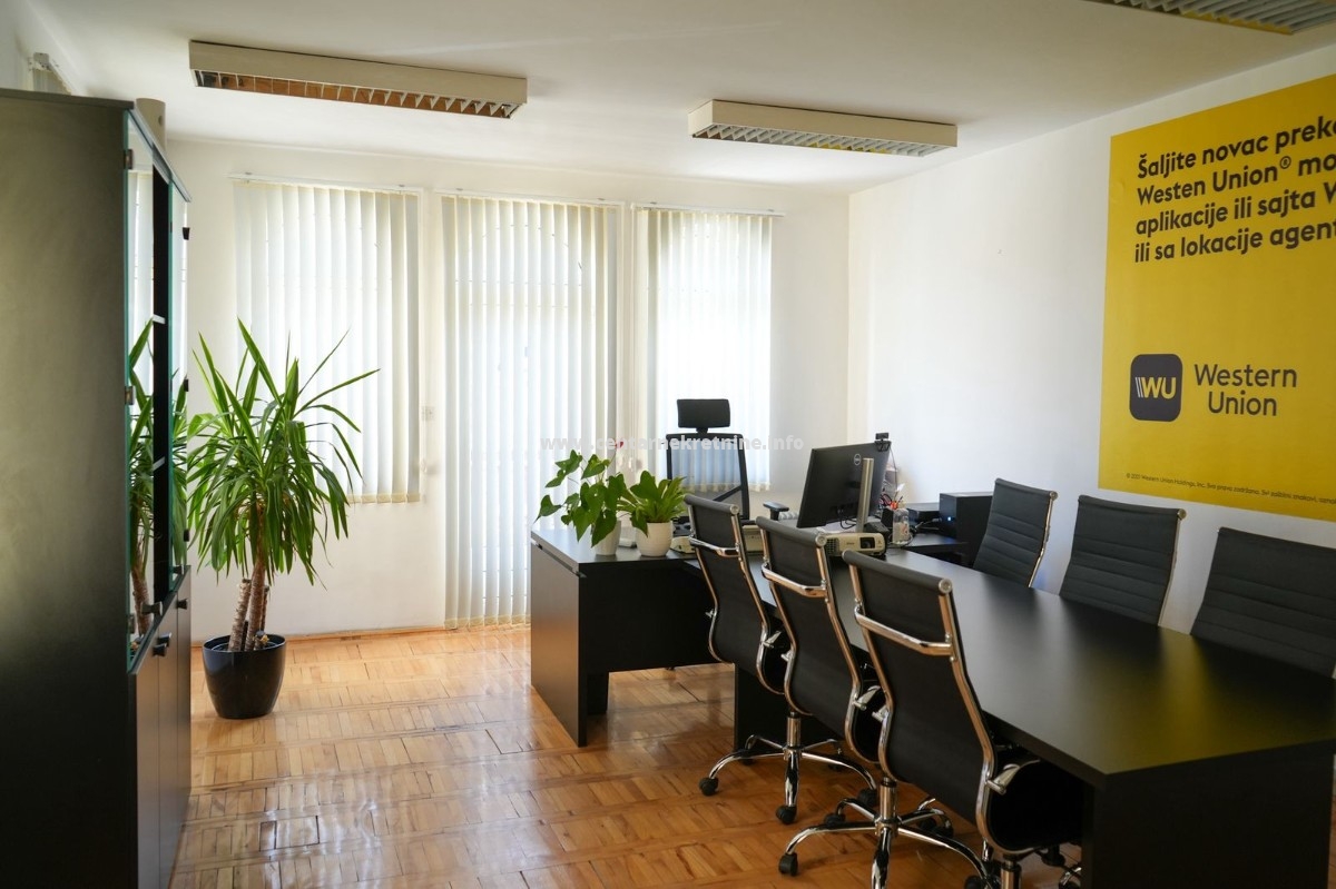 Izdavanje, poslovni prostor 160m2, Centar, Podgorica
