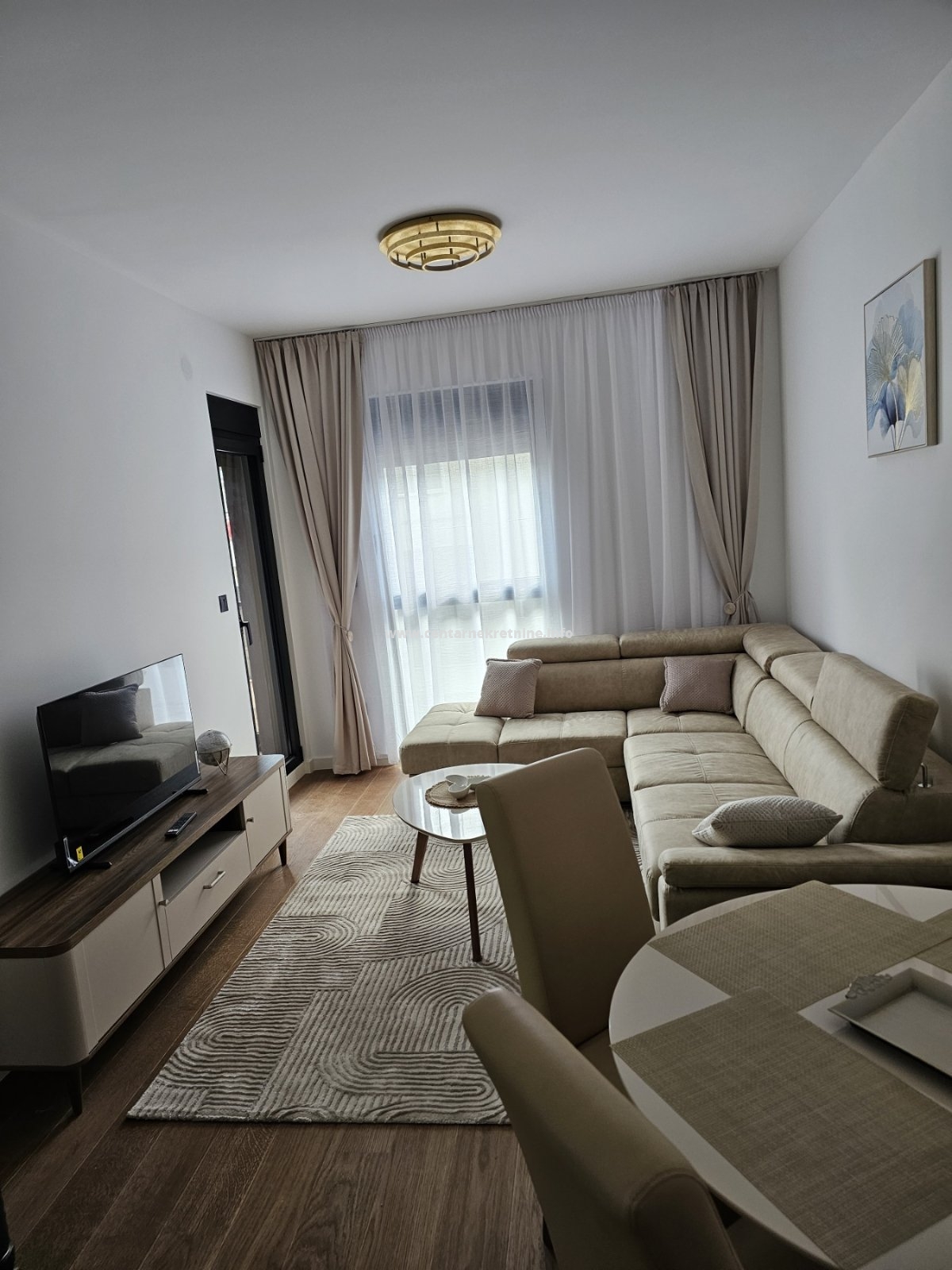 For rent, luxury one bedroom apartment 43m2, Center, Podgorica