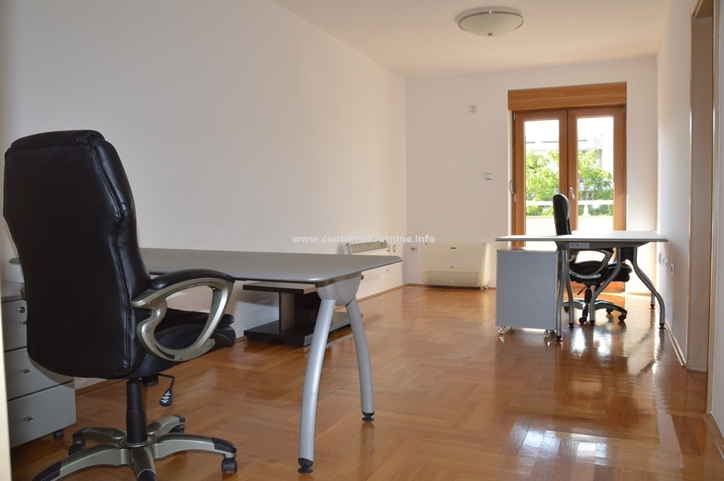 For rent, office space 52m2, Preko Morače, Podgorica
