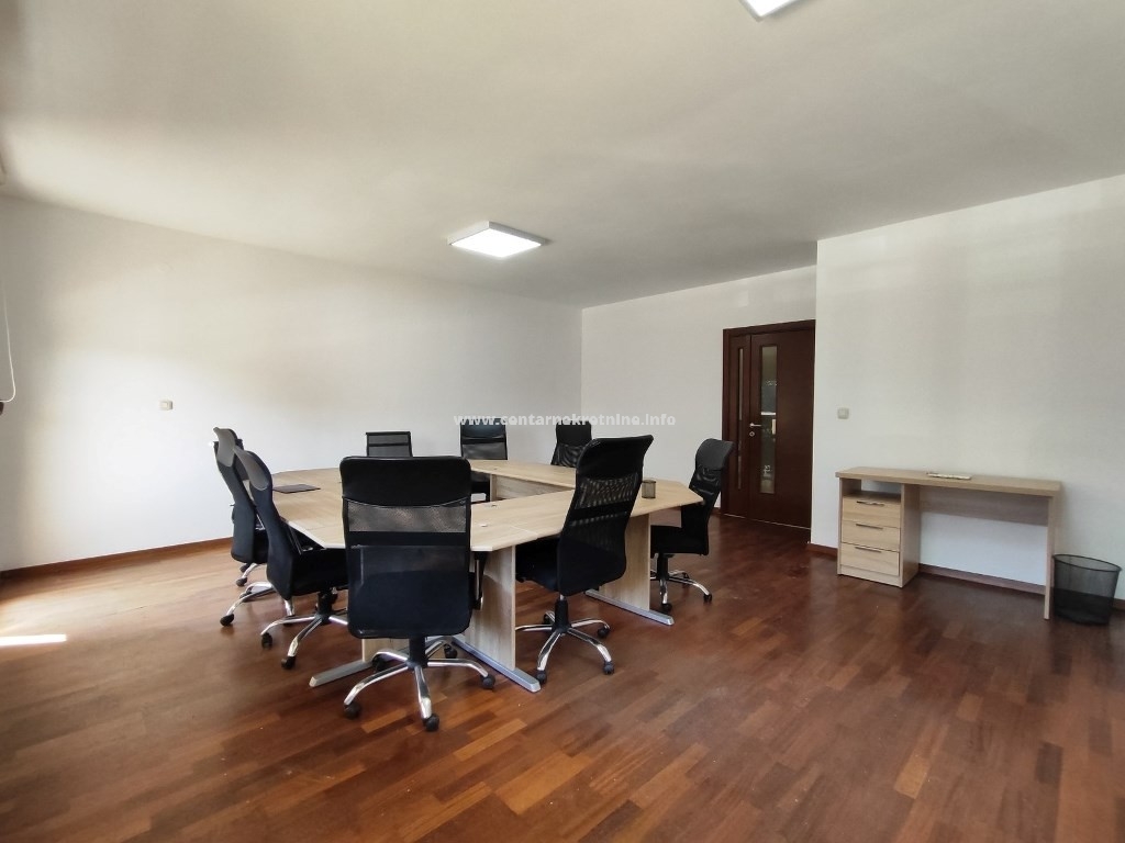 Izdavanje, poslovni prostor 105m2, Preko Morače, Podgorica