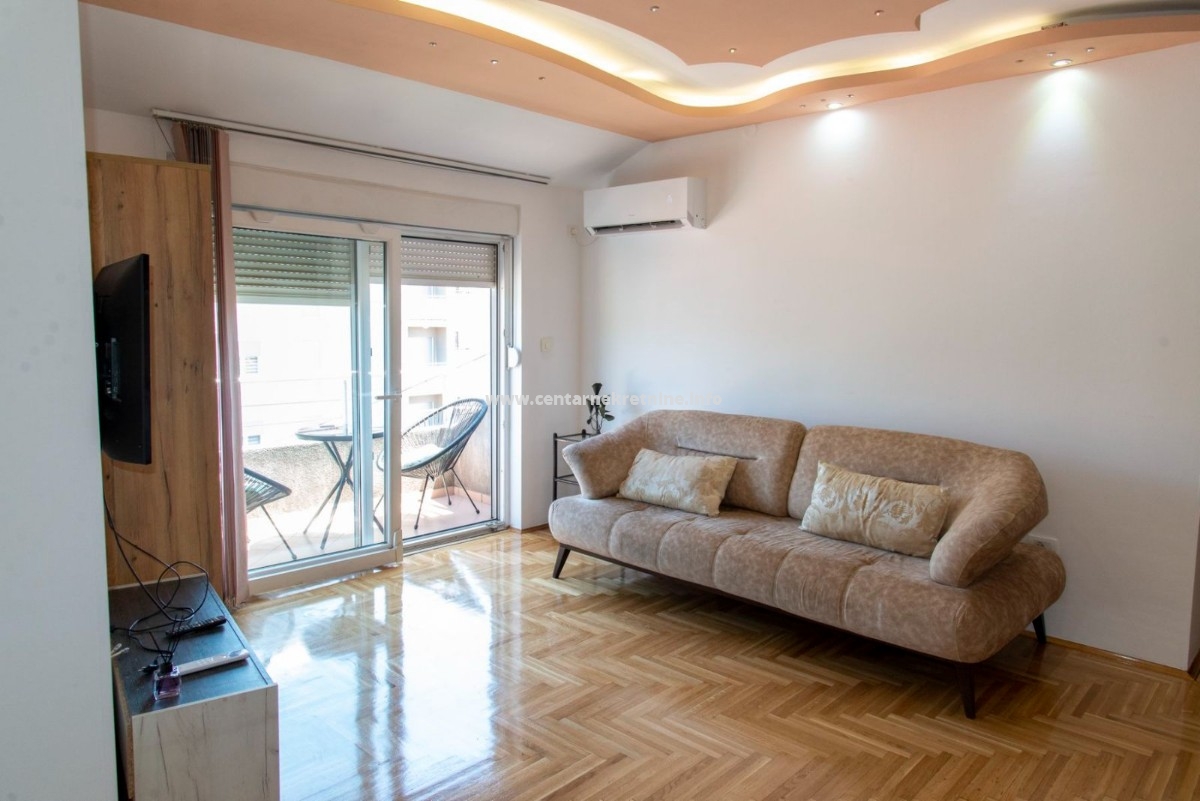 Izdavanje, jednosoban stan 46m2, Ljubović, Podgorica