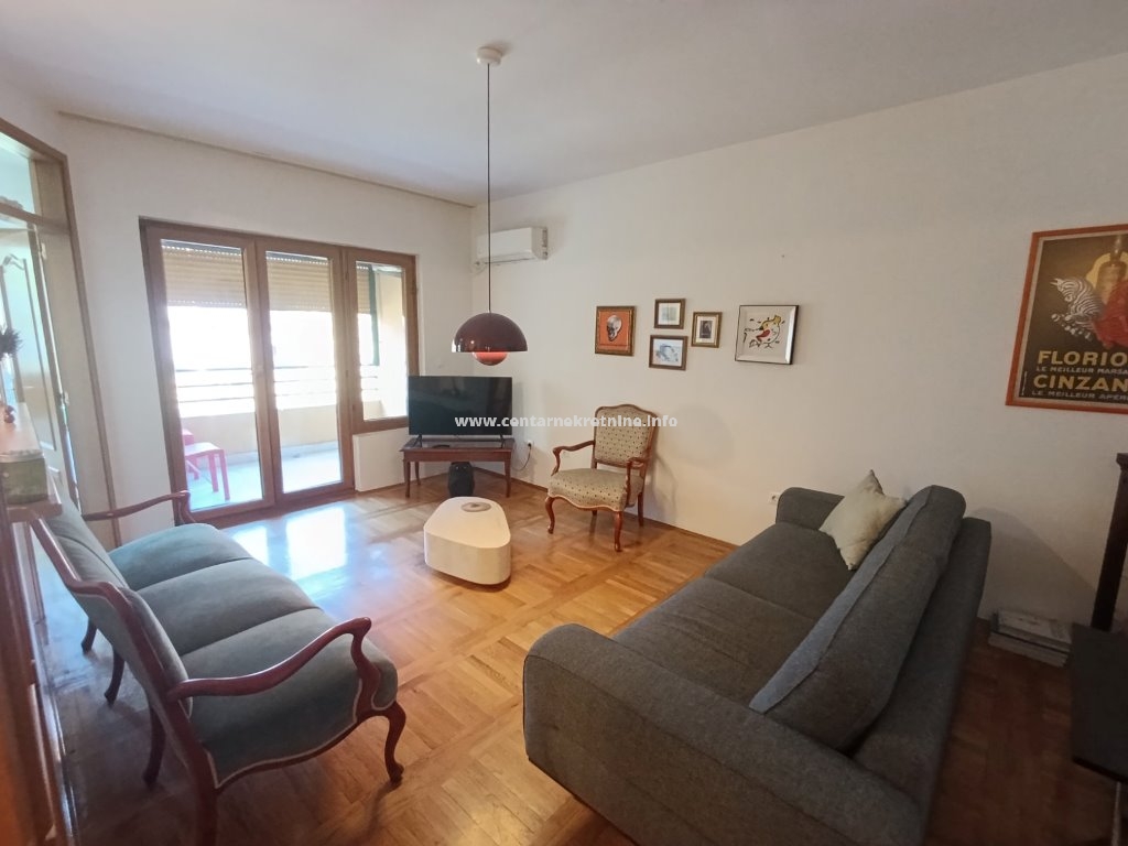 Izdavanje, dvosoban stan 65m2, Preko Morače