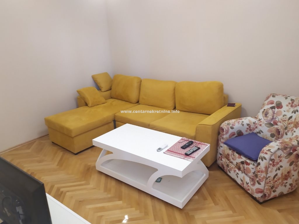 Izdavanje, jednosoban stan 35m2, Gintaš, Podgorica 