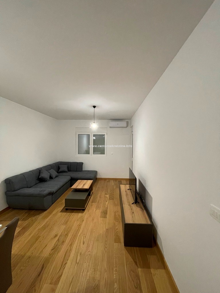 Izdavanje, jednosoban stan 48m2, City kvart, Podgorica 