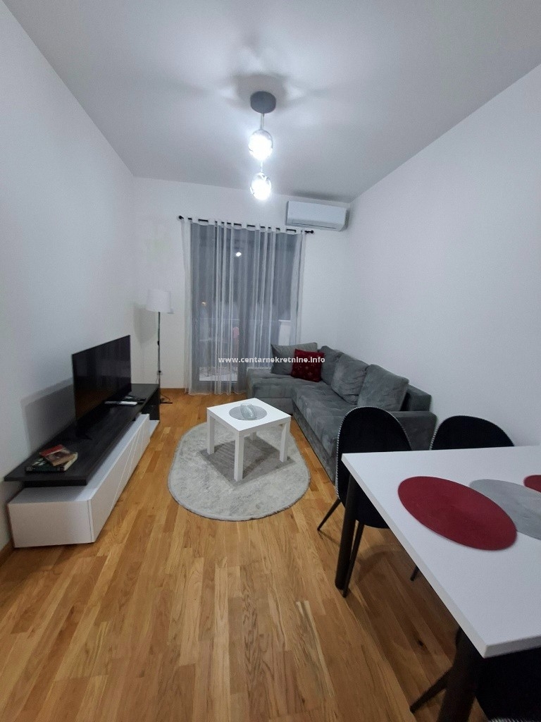 Izdavanje, jednosoban stan 37m2, Zabjelo, Podgorica 