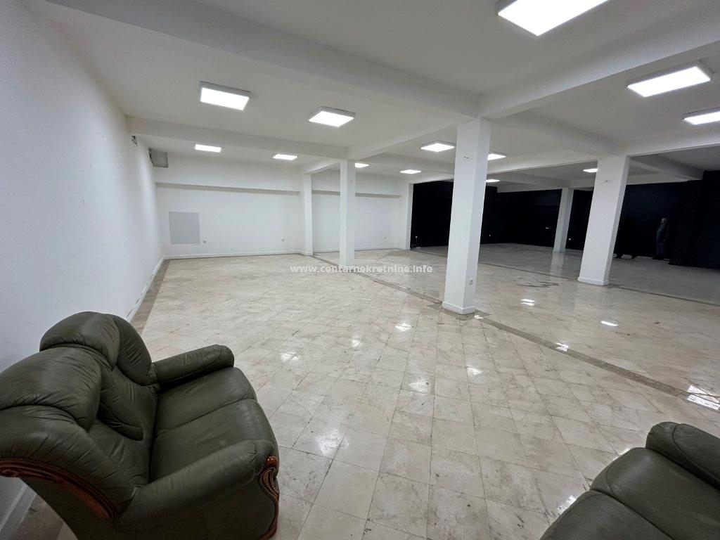 Izdavanje, poslovni prostor 190m2,Centar,Podgorica 
