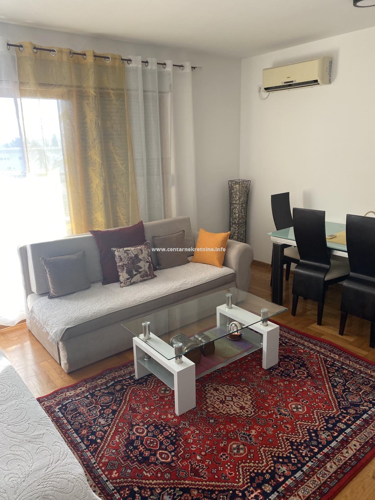 Izdavanje, jednosoban stan 52m2, Preko Morače Podgorica