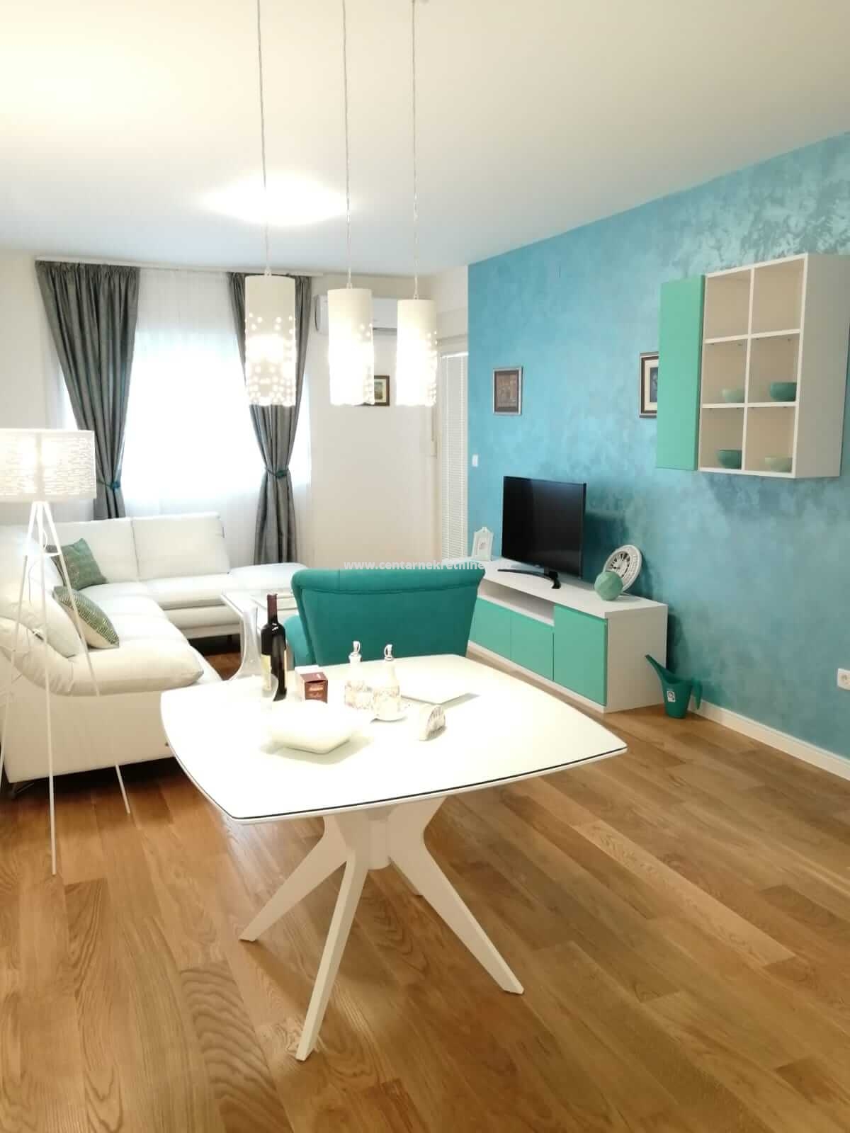 Izdavanje, jednosoban stan 49m2, Central Point, Podgorica