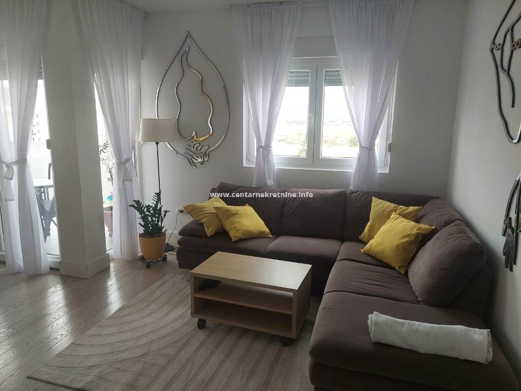 Izdavanje, jednosoban stan 54m2, City kvart, Podgorica