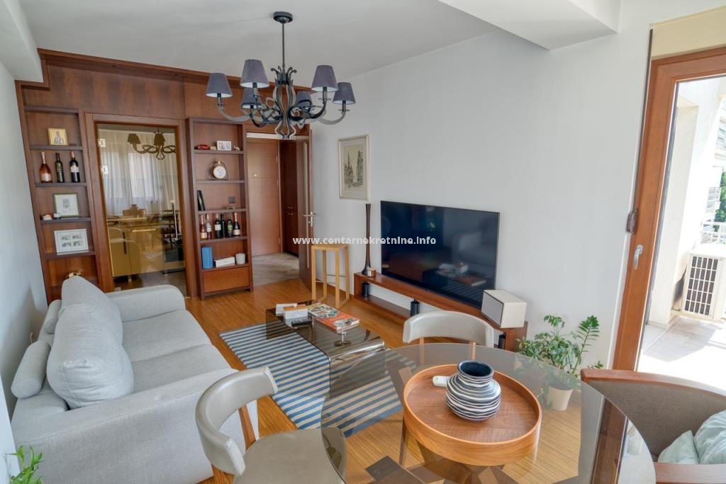 Prodaja,lux jednosoban stan 40m2,Gorica C