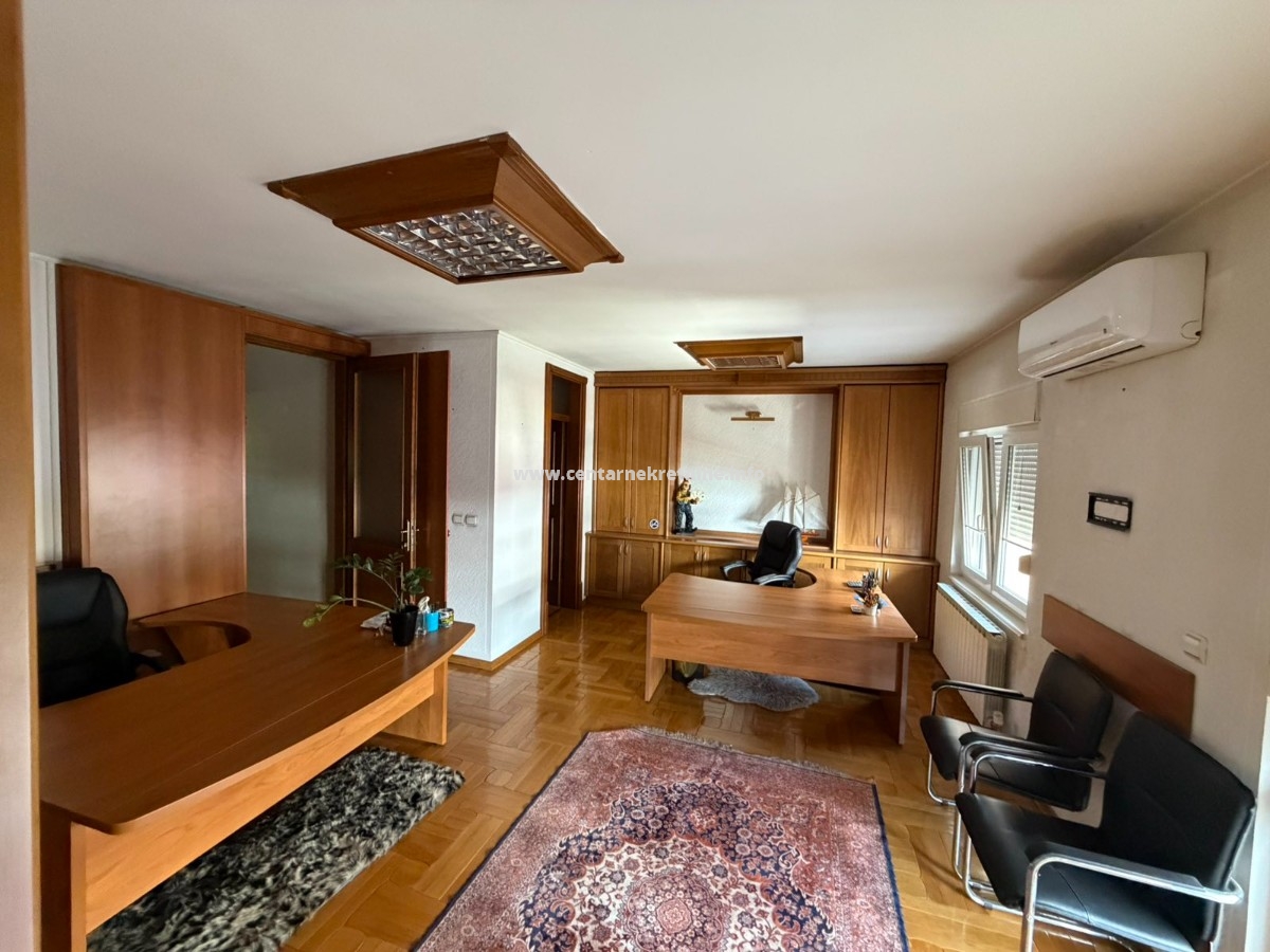 Izdavanje, poslovni prostor 150m2, Ljubović, Podgorica