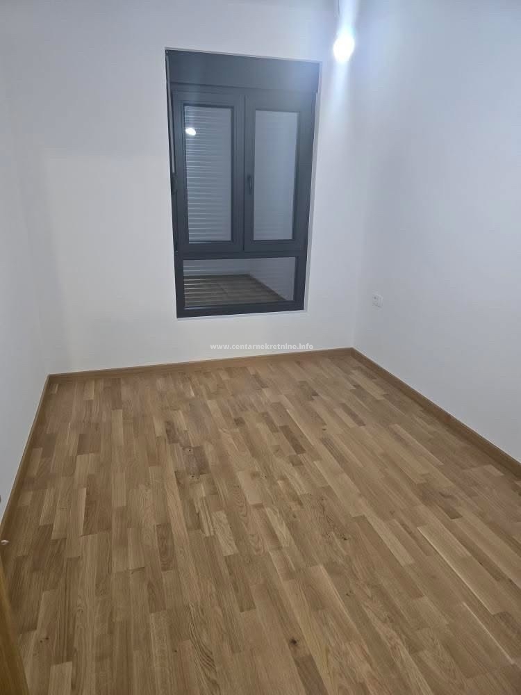 Izdavanje, jednosoban stan 40m2, Tološi, Podgorica