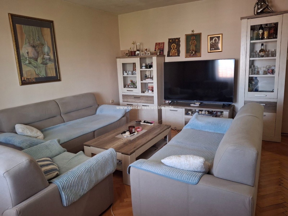 Prodaja, kuća 120m2, Masline, Podgorica
