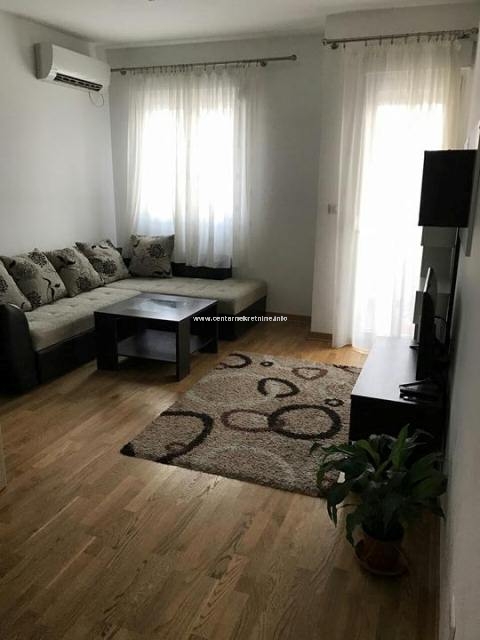 Izdavanje, jednosoban stan 42m2, City kvart, Podgorica